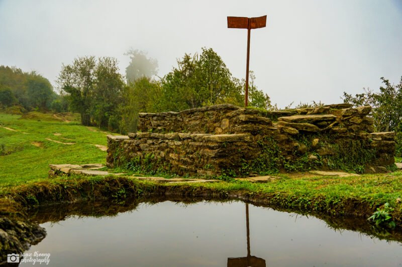 Maune Danda, Dobato- A junction point to Nagepokhar